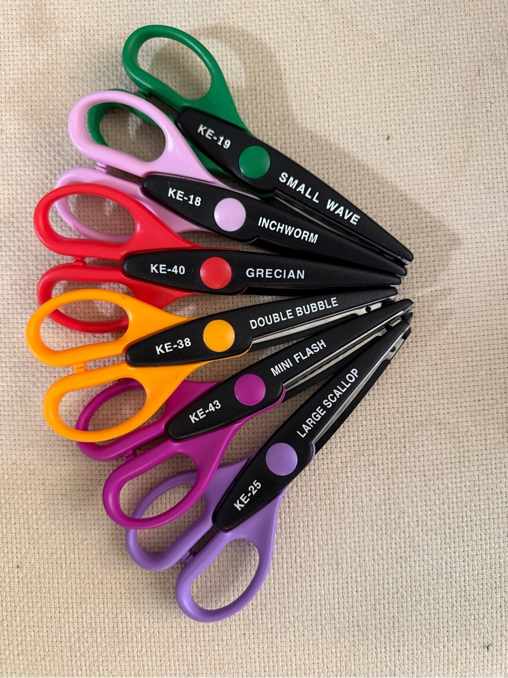 Decorative Edge Scissors Set of 18 - Assorted Colors and Brands - Picture 5 of 5